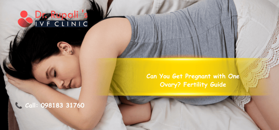 Illustration of a woman with one healthy ovary consulting a fertility specialist, highlighting pregnancy, ovulation, IVF treatment, and reproductive health